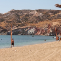 Ag Kyriaki, een prachtig strand op Milos. Vakantie Milos, Griekse Cycladen