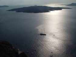vulkanen santorini griekenland ferry